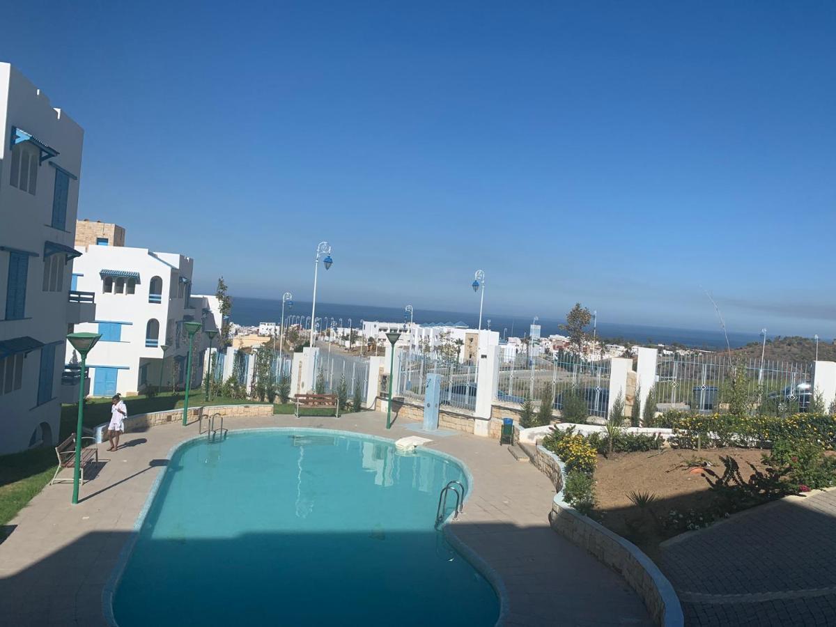 Neuve Avec Piscine